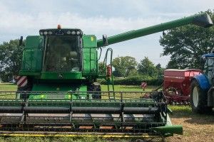 Комбайнера, який збив на смерть 17-річну дівчину, заарештували