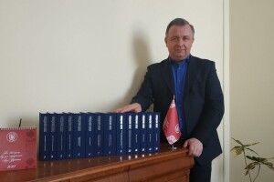 Проректор ВНУ імені Лесі Українки похвалився незвичайною фотозоною (Фото)