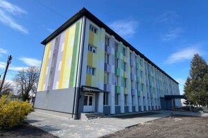 У двох ліцеях, дитсадку та пологовому будинку на Волині встановлять сонячні електростанції