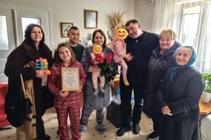 У Луцькому районі перша патронатна сім'я отримала подяку за турботу про дітей