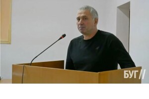 На Волині депутат селищної ради... покусав патрульного у Луцьку