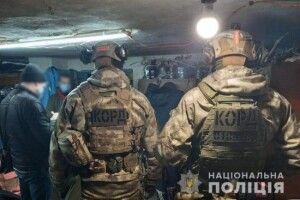 На Волині викрили групу наркодилерів та декілька нарколабораторій: координатор - 37-річний лучанин