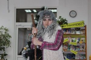 У Луцьку 2019-й може не настати: Кікімора поцупила новорічний годинник! (фото)