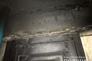 Вночі невідомий підпалив двері рівнянина