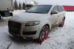 Викрадену Audi знайшли на кордоні