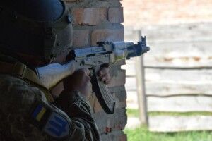 російські окупанти у формі бійців ЗСУ намагалися захопити спостережний пункт