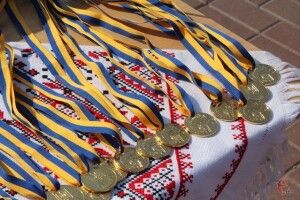 На Театральному майдані Луцька випускникам вручатимуть медалі