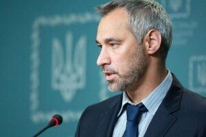 Проти ексгенпрокурора Рябошапки відкрили кримінальне провадження. Забагато говорив?