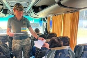 Що за анкети роздають в автобусах і машинах прикордонники на Волині?