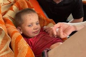 2-річну крихітку, яку шукали чотири дні тисячі людей, знайшли живою: подробиці порятунку