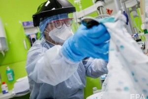 Імунітет у людей, які перехворіли на COVID-19, зберігається мінімум пів року – дослідження