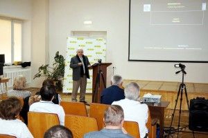 Професор зі США ділився досвідом з волинськими лікарями