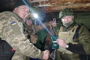 Не втратили жодної позиції: волинським бійцям на «нулі» вручили нагороди