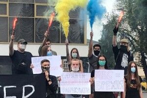 У Луцьку виступили проти переслідування волонтерів та ветеранів на акції «200 днів брехні»