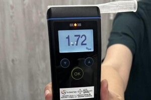 На Волині п'яний мотоцикліст без номерів намагався втекти від поліції