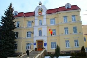 У Луцькій міській раді запроваджують пластикові перепустки