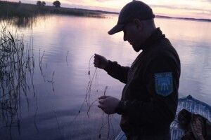 З водойми на Волині вилучили 200 метрів браконьєрських сіток