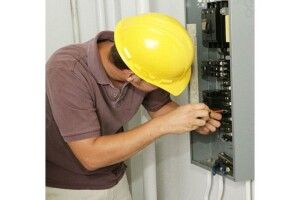 Де у Луцьку не буде світла 7 квітня