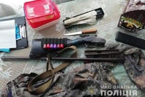 У жителя Маневиччини поліція вилучила зброю та боєприпаси (Фото)