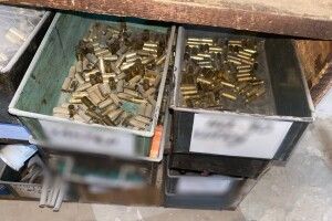 Не покаявся: на Волині поліцейські затримали невиправного торговця вогнепальною зброєю (Фото)