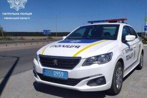 Юну водійку на блокпосту в Рівному пересадили на своє місце
