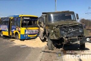 Водію маршрутки, через якого у Луцьку в аварії постраждали пасажири, повідомили про підозру