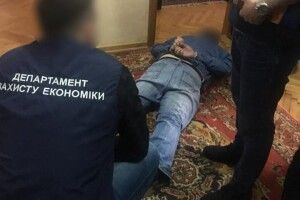 Начальника Рівненського ДАБІ взяли на хабарі у 400 тисяч гривень