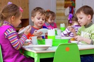 Скільки платитимуть батьки за харчування дітей у Камінь-Каширській громаді наступного року 