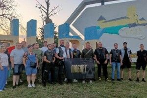 Від Краматорська до Луцька: ветеран подолав 1000 кілометрів на мопеді заради побратимів
