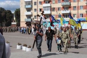 У Володимирі-Волинському провели в останню путь героя Василя Крищука
