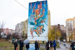 У Рівному почали літати слони (фото)