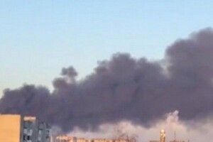 У Львові вибухи: зникає світло та мобільний зв'язок