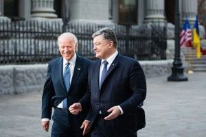 Порошенко Байдену: «Знайте, що в Україні у вас є добрі друзі та союзники»