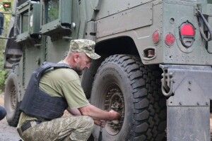 Воїни з Волині здатні «вилікувати» будь-якого «залізного пацієнта» на передовій (Фото)