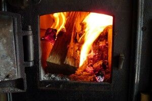 Через недогляд за пічкою в сім’ї на Волині ледь не згоріла хата
