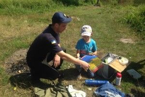 Камінь-Каширські рятувальники поспілкувалися з відпочивальниками на нелегальному пляжі