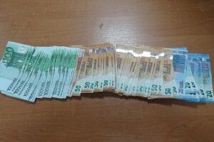 Незадекларовані понад 24 тисячі євро виявили правоохоронці на кордоні з Польщею (Фото)
