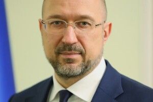 Заяви на виплату «карантинних 8 тисяч» можна подати до 19 травня