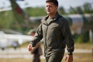 Зеленський:«В інформпросторі занадто багато інформації про повномасштабну війну з боку РФ. Вона тільки провокує паніку і не допомагає нам»  