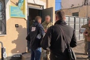 На Рівненщині бойові доплати отримували військові, які перебували в тилу (Фото)