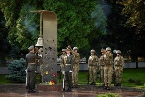Зеленський присвоїв звання Героя України двом добровольцям, які загинули у жовтні 2014 року