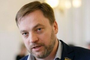 Претендент на голову МВС писав позитивний відгук на скандальну дисертацію Киви