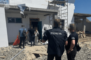 На Волині депутат відправляв залізничників будувати приватний дім