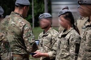Перша жінка-військова пройшла спецкурс Сил спеціальних операцій (Фото)