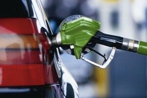 В Україні обмежено продаж бензину та дизпалива: на яких заправках і скільки відпускають