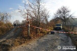 Біля старого кладовища зґвалтували і вбили 37-річну жінку