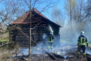 Вогонь наробив лиха: на Волині горіла хата