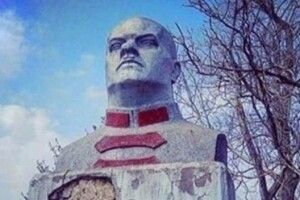 У Білгороді-Дністровському нарешті демонтували пам'ятник Котовському