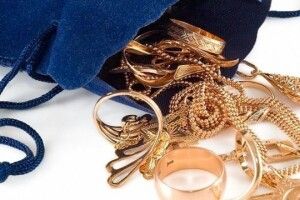 Волинянка викрала ювелірні вироби на понад 300 тисяч гривень