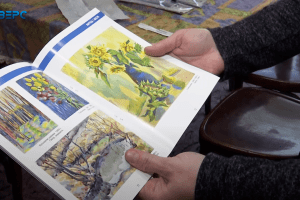 Квартиранти обікрали житло волинської режисерки, винесли дорогі картини (Відео)